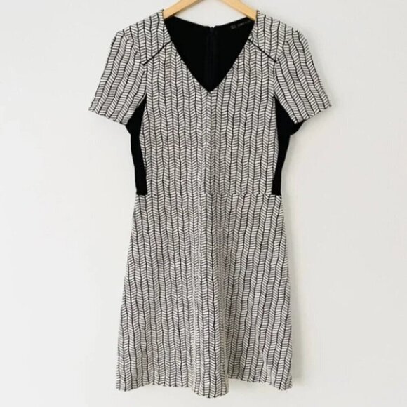 Zara Herringbone Combo Short Sleeve Skater Dress - Picture 2 of 6